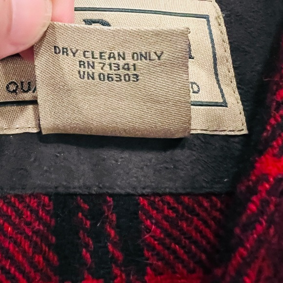 LL Bean Red/Black Wool Blend Plaid Outdoor Vest XL - Picture 9 of 10